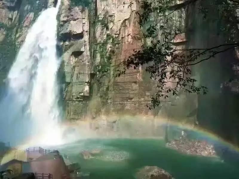 父母放权娃管钱，岂料信任被辜负，现场画面